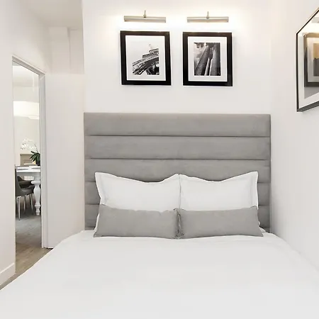 Apartment Livinparis - Luxury 3 Bedrooms Grands-boulevards I *