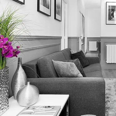 Livinparis - Luxury 3 Bedrooms Grands-boulevards I Paris