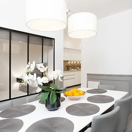 Apartment Livinparis - Luxury 3 Bedrooms Grands-boulevards I
