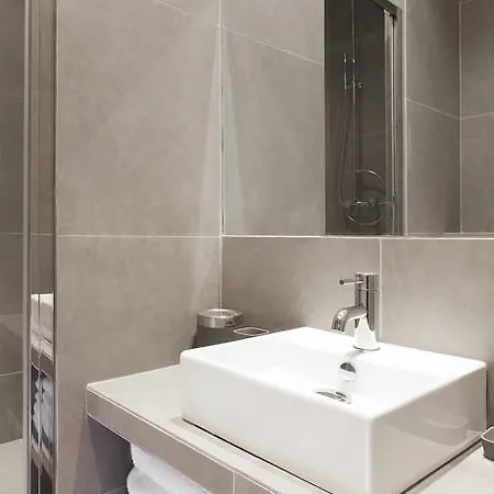 Livinparis - Luxury 3 Bedrooms Grands-boulevards I Apartment