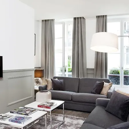 Livinparis - Luxury 3 Bedrooms Grands-boulevards I Paris