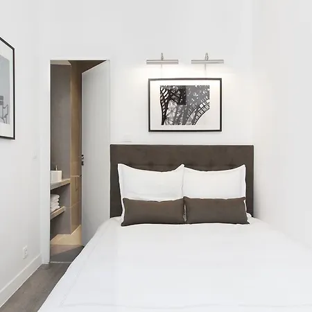 Apartment Livinparis - Luxury 3 Bedrooms Grands-boulevards I Paris